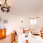 Heno, Beautiful Detached With Large Private Pool - By Villamar *