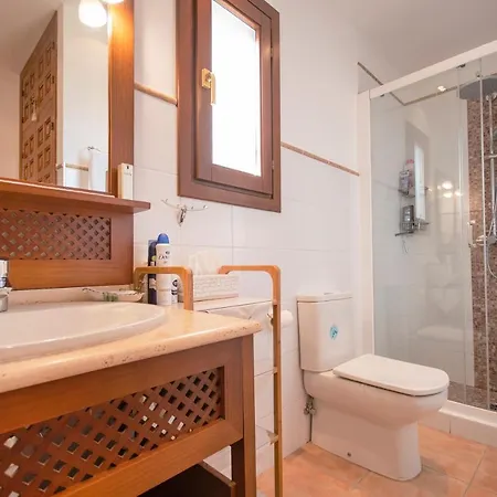 Heno, Beautiful Detached With Large Private Pool - By Villamar Villa *